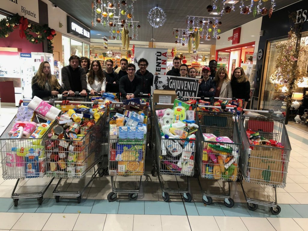 Collecte de produits en faveur des étudiants en situation de précarité © Aiutu Studientinu