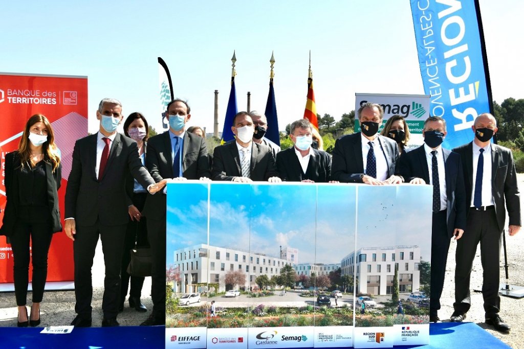 Pose de la première pierre d'un futur pôle d’entreprises et de services dans le ’Puits Yvon Morandat’ © Claude Almodovar