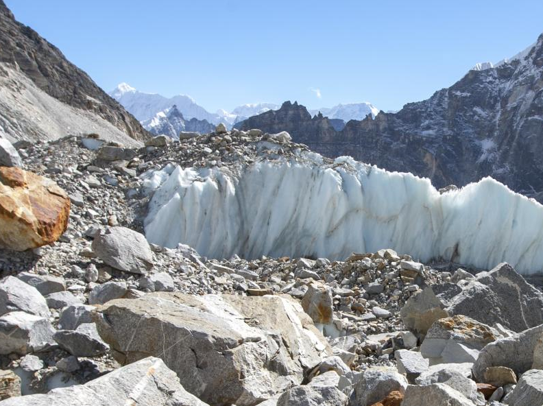 Les glaciers fondent à un rythme record © IRD