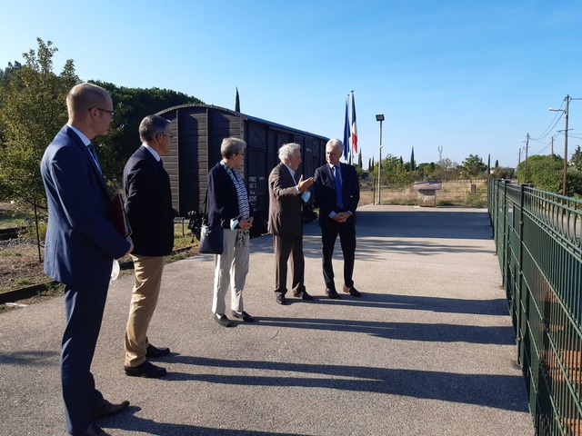 Alain Chouraqui, Président de la Fondation du Camp des Milles-Mémoire et Éducation a reçu l'ambassadeur d'Allemagne Hans-Dieter Lucas © Camp des Milles