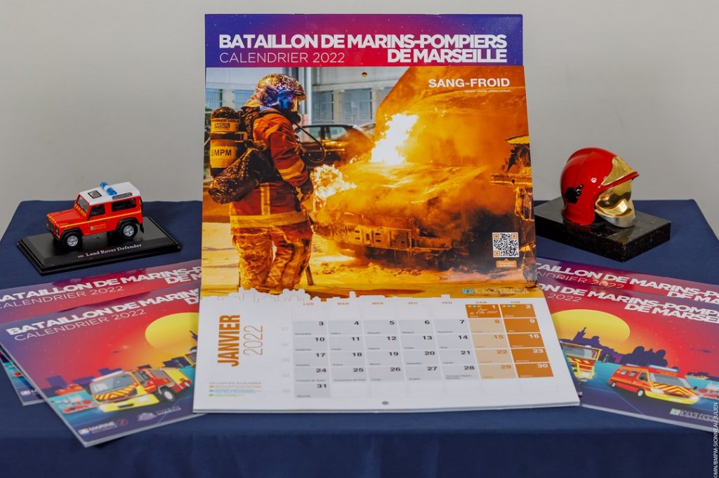 Calendrier 2022 du Bataillon de marins-pompiers de Marseille ©BMPM