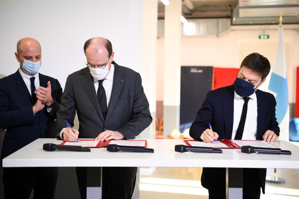 Le Premier ministre Jean Castex et Benoît Payan, le maire de Marseille ont signé un protocole d'engagement de réhabilitation des écoles de la ville ©Ville de Marseille