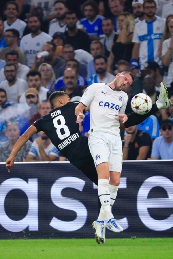 Jordan Veretout et les milieux de terrain marseillais ont été dominés par les Allemands (Photo Laurent Saccomano/ Wallis.fr)