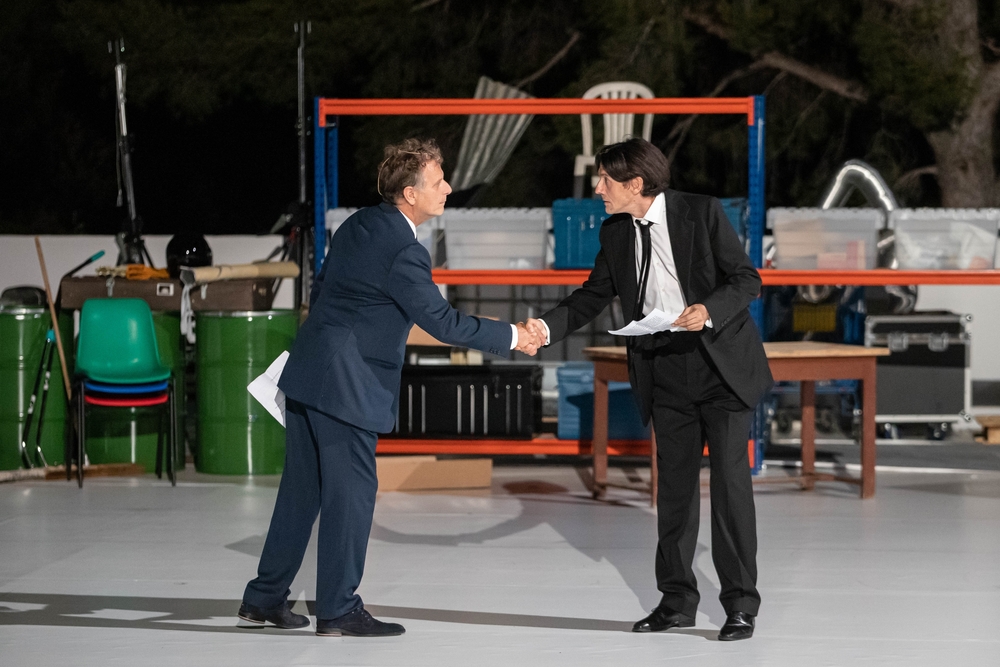 Charles Berling et Stanislas Nordey : combat d’amour de deux fauves au crépuscule de leur vie commune. (Photo Nicolas Martinez /théâtre chateauvallon-liberté)