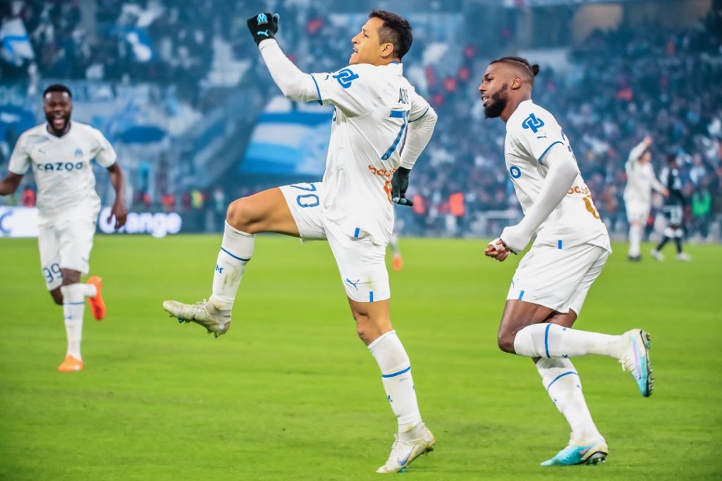 La joie d’Alexis Sanchez qui égalise en récupérant le ballon relâché par Nübel (Photo Wallis.fr)