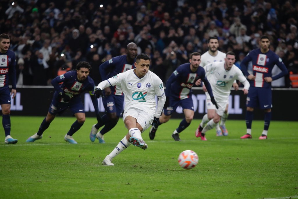 Alexis Sanchez a pris ses responsabilités en tirant le penalty accordé pour une faute de Sergio Ramos sur Cengiz Under (Photo Laurent Saccomano/Wallis.fr)