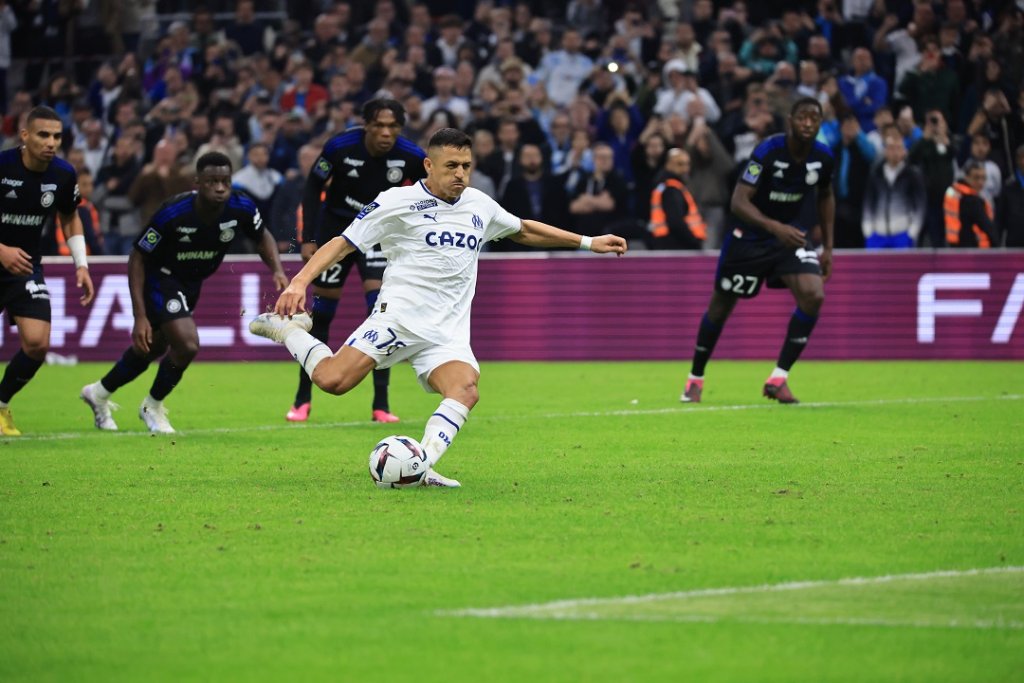 Alexis Sanchez a été deux fois décisif au stade Auguste Delaune (Photo Laurent Saccomano/ Wallis.fr)