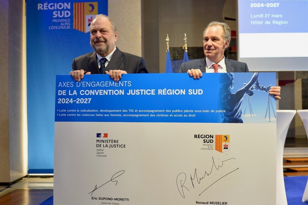 Eric Dupond-Moretti et Renaud Muselier lors de la signature de la Convention justice-Région Sud 2024-2027 (Photo Yann Bouvier)