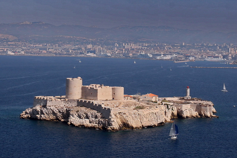 Le Château d'if dans la baie de Marseille (Photo Destimed/RP)