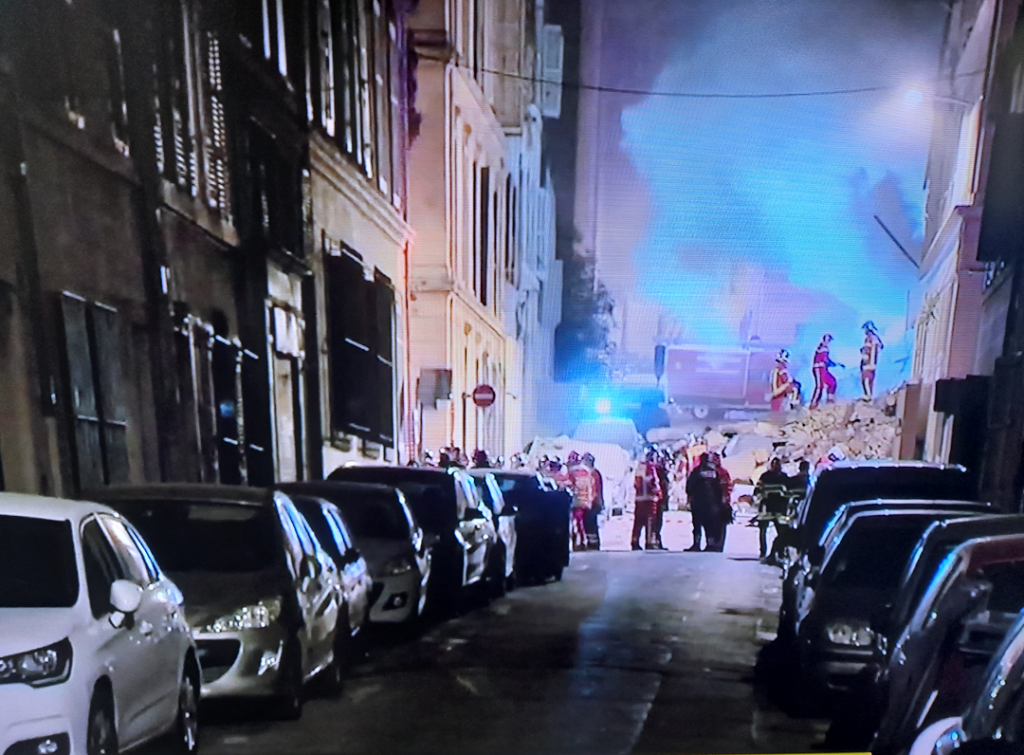 Deux corps sans vie ont été découverts dans le sdécombres du 17, rue de Tivoli (Photo capture d'écran)