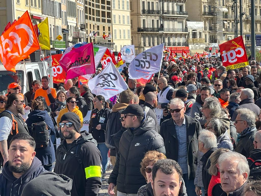 170 000 personnes selon l'intersyndicale ont manifesté ce jeudi 6 avril à Marseille (Photo Joël Barcy)