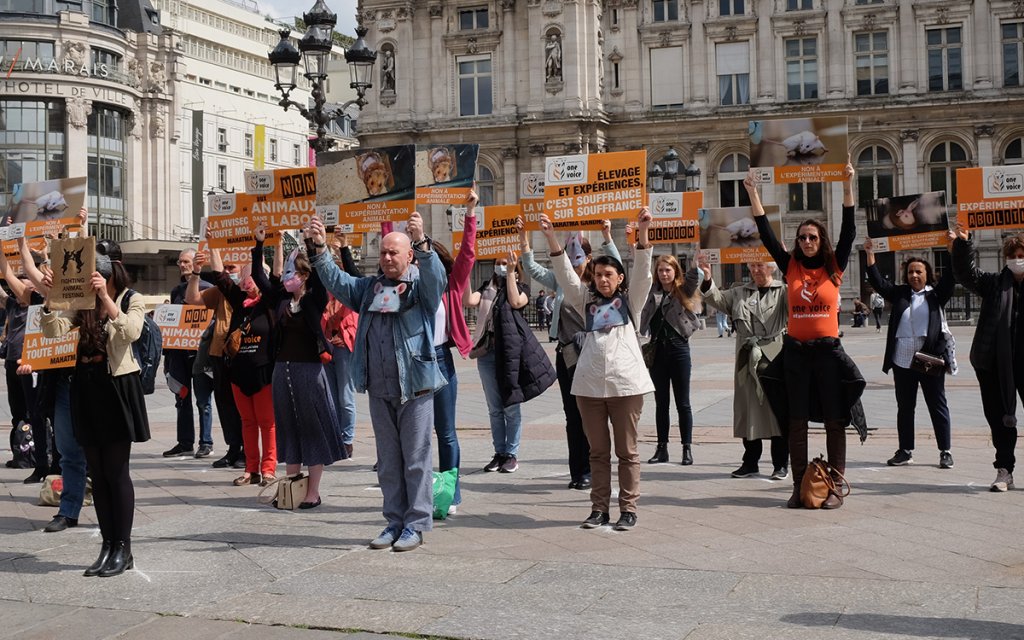 Mobilisation One Voice contre l'expérimentation animale ©Véronique Tesson