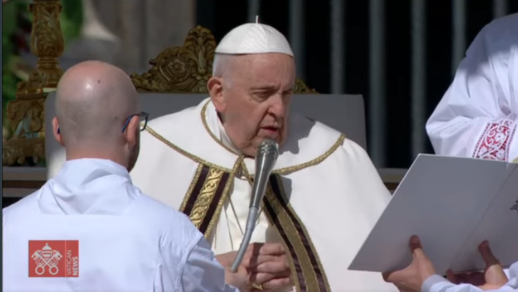 Le Pape François, dimanche 9 avril, après la messe de Pâques, a délivé son message Urbi et Orbi (Photo capture d'écran Vatican News )